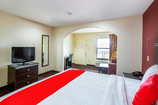OYO Hotel Port Allen LA image 19