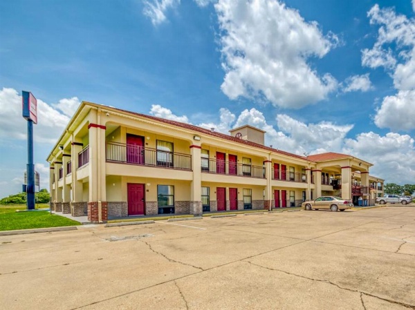 OYO Hotel Port Allen LA image 8